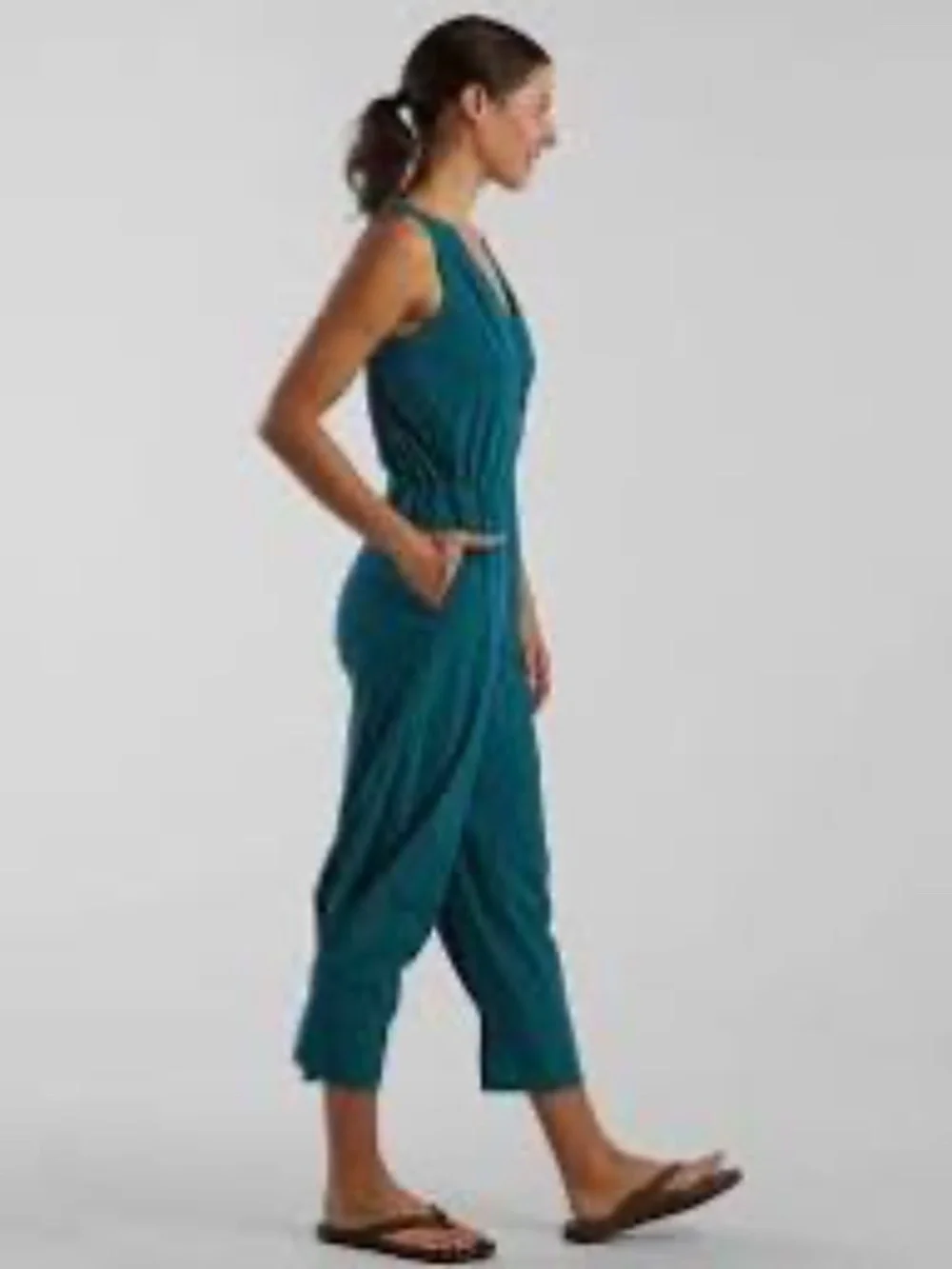 T9 Title Nine Round Trip Sleeveless Jumpsuit - Picture 11 of 12